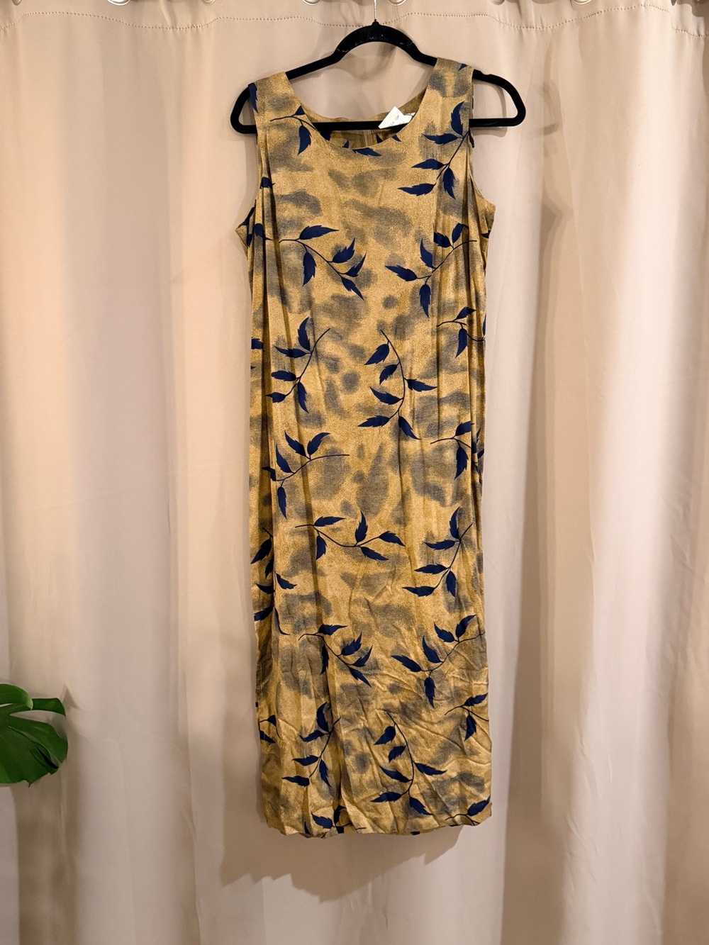 Miss Dorby Petites Sleeveless Yellow Leaf-Print Shift Dress